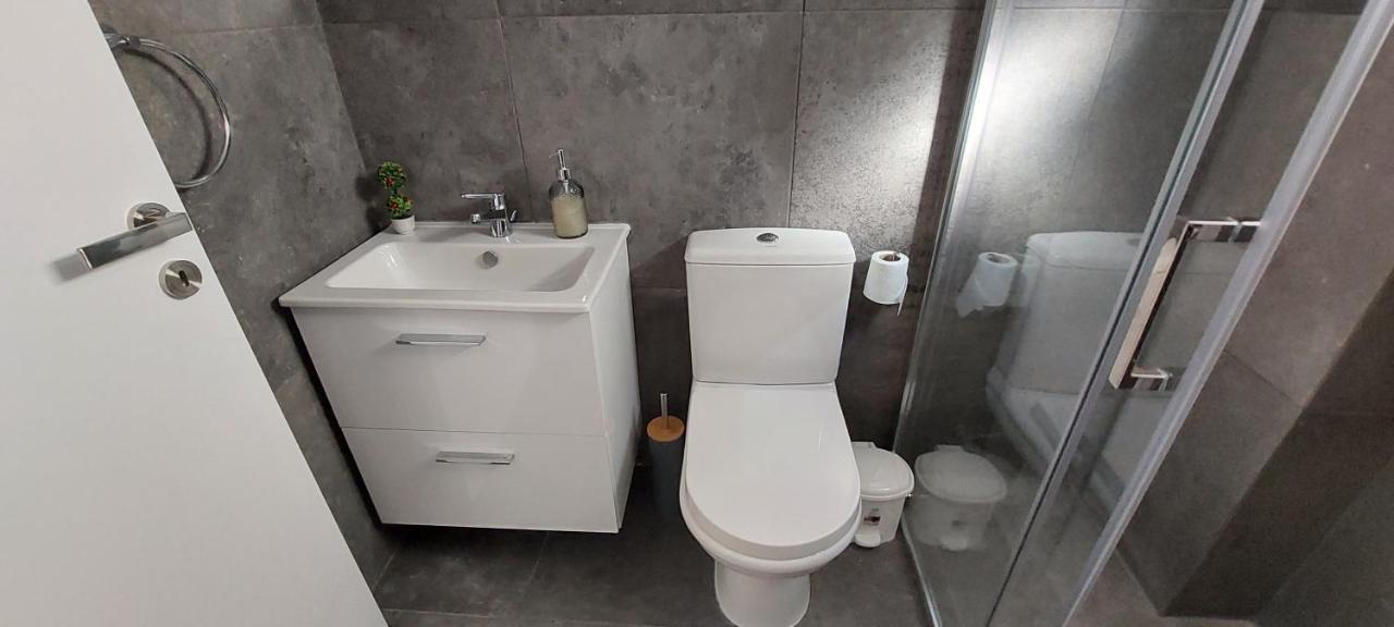 Eleantre Holiday Apartments Paphos ภายนอก รูปภาพ