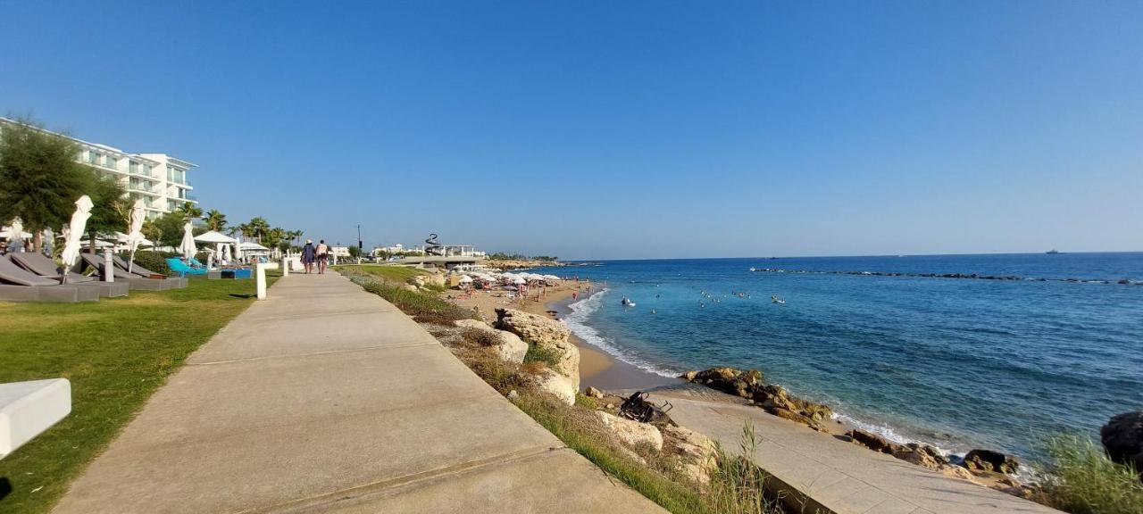 Eleantre Holiday Apartments Paphos ภายนอก รูปภาพ